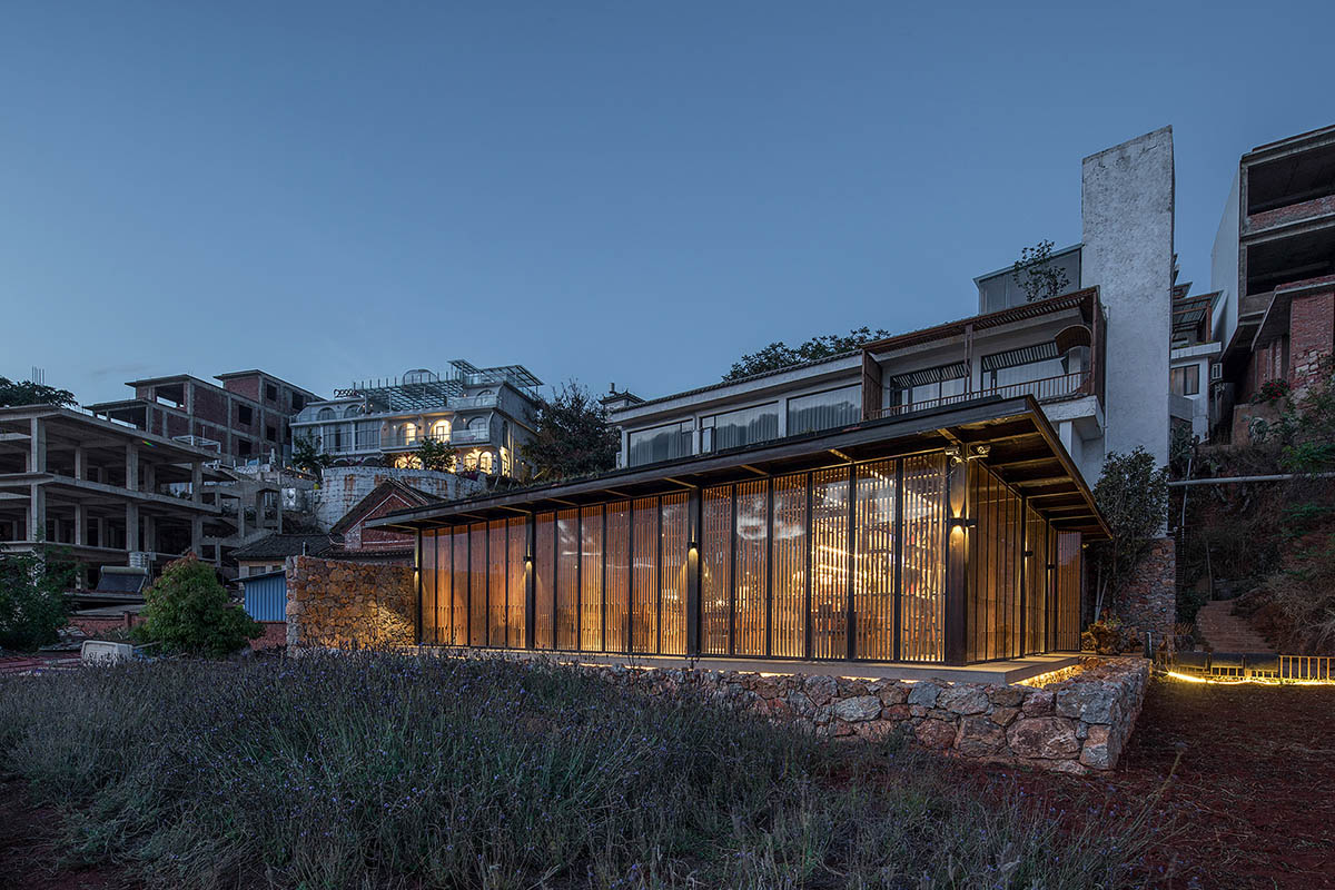 酒店裝修公司慢屋·極目度假酒店設(shè)計案例(圖3)