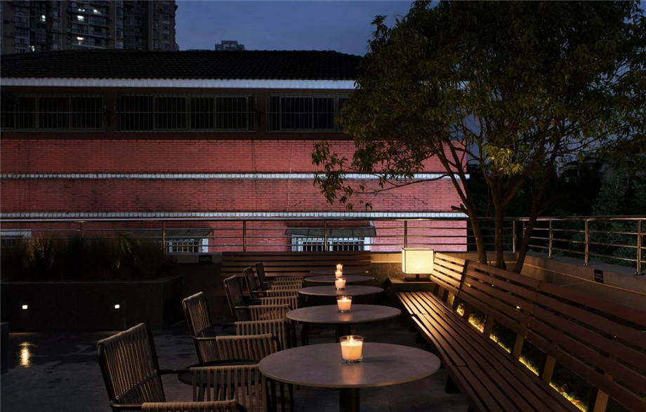 鬧中取靜的都市舊賓館改造設(shè)計案例